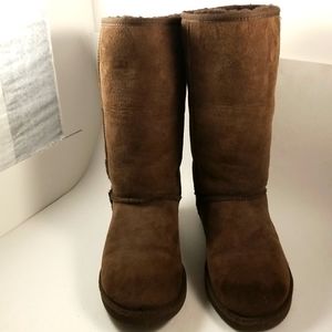 Ugg Tall Boots Chocolate Brown sz W 7